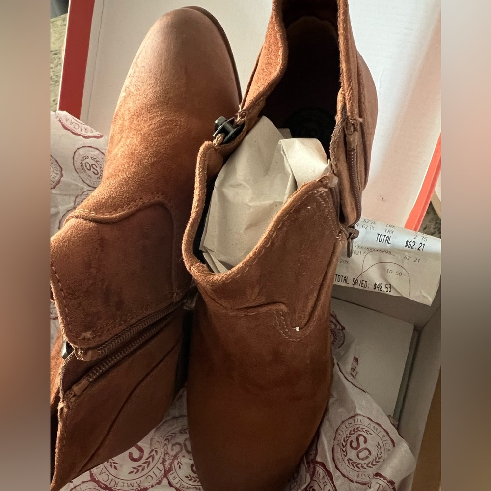 Trip to Tennessee canceled. Brand new boots in box. Ankle.